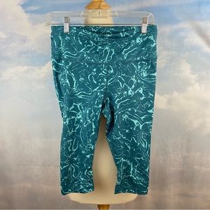 Athleta Accelerate Crop Athletic Leggings Capris Medium Petite
